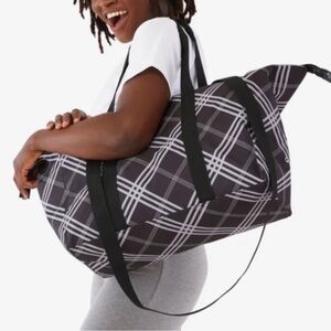 Summer & Rose weekender bag. Brand new.